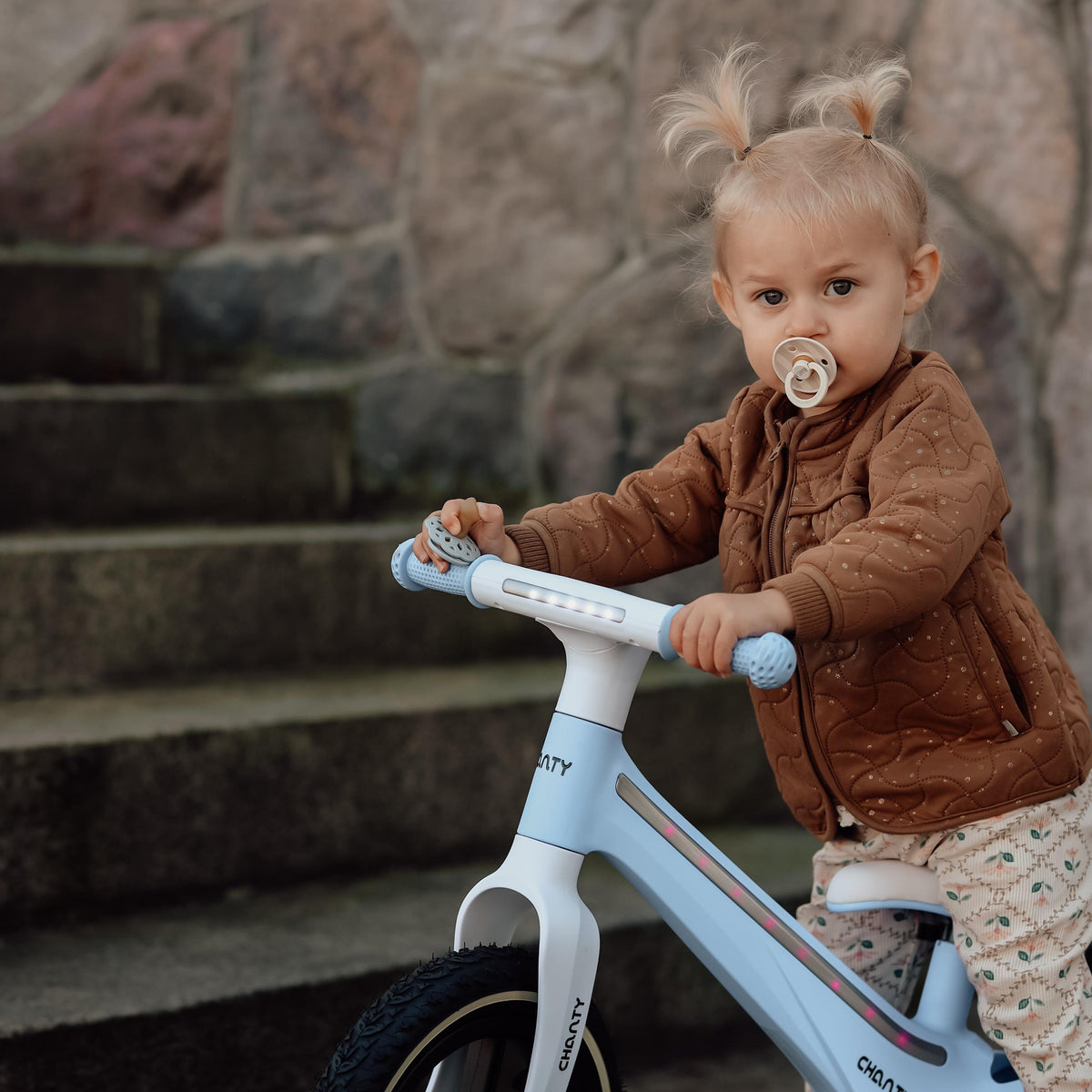 Chanty Go Blå Løbecykel | Med Integreret Lys