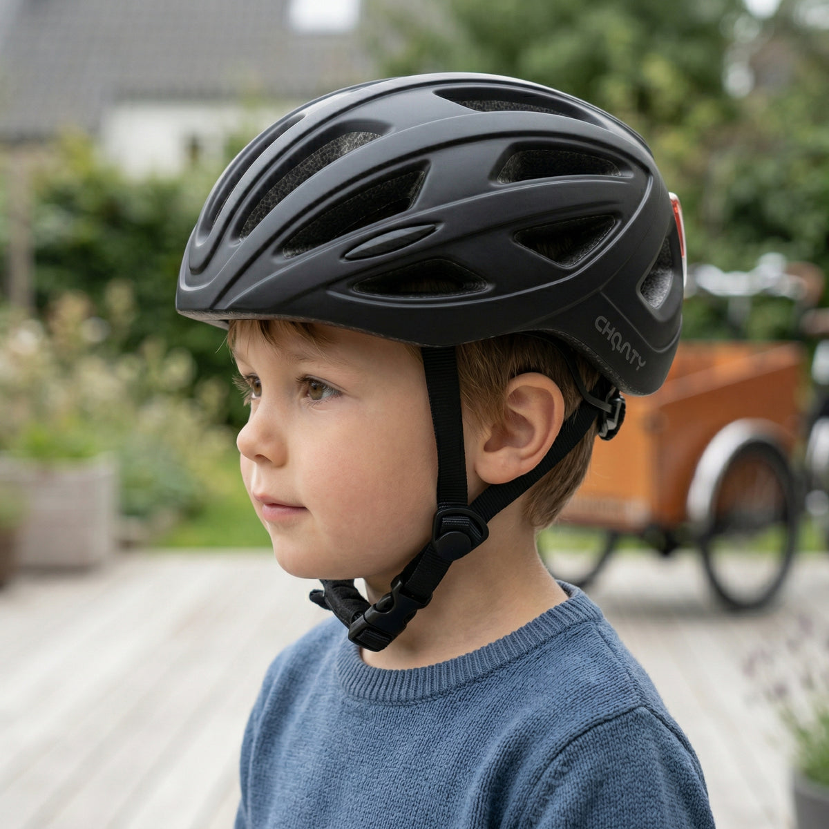 Chanty Helmet 51-55 cm with light